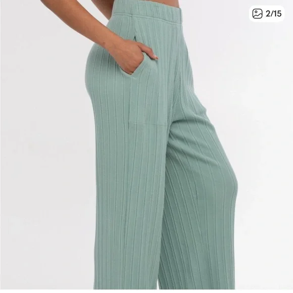 Sz S - Free People Beach ‘The Dana’ Set - Picture 14 of 15